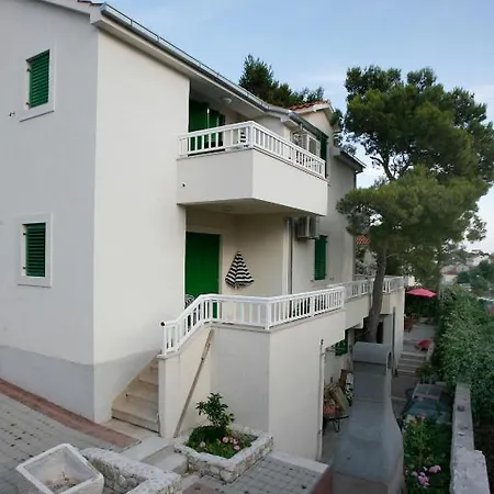 Appartement Varos *
