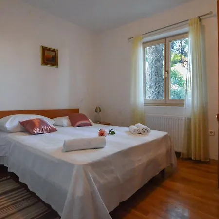 Varos Appartement *