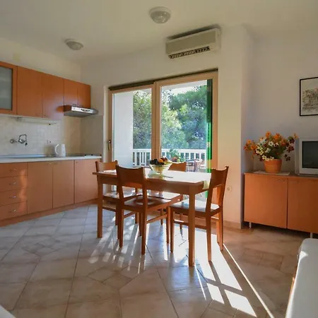 Varos Rogoznica (Sibenik-Knin)